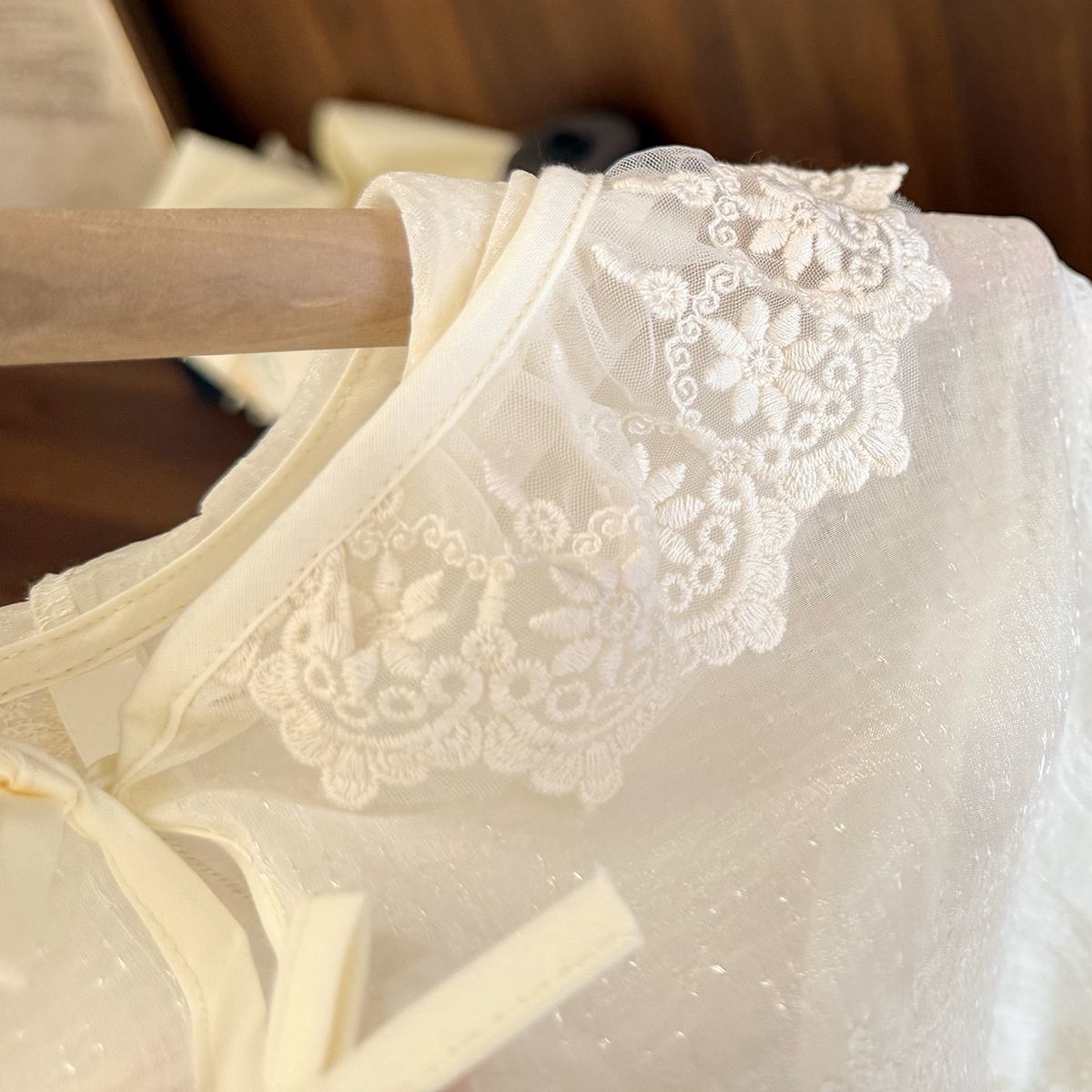 Baby Clothing High End - Lekka kurtka z kapturem dla niemowląt